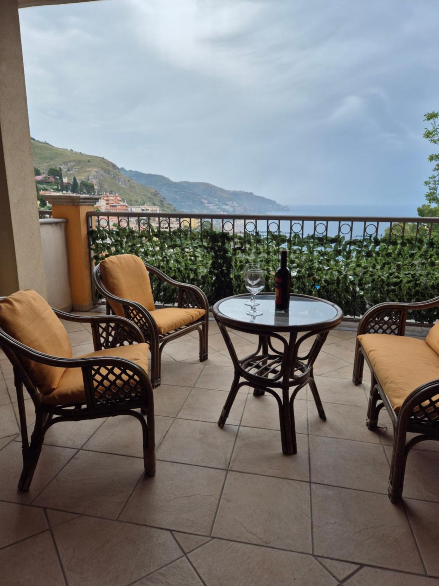 Casa Flavia Lägenhet Taormina Exteriör bild